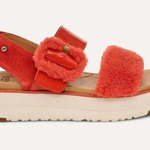 Ugg le fluff women’s platform sandals in red rock size 8.5